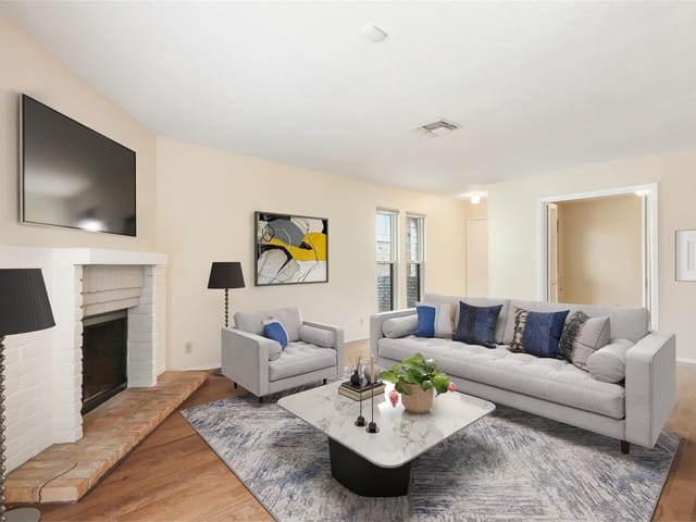 1407 W Braker Ln Unit #B