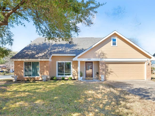 1408 Doonesbury Dr