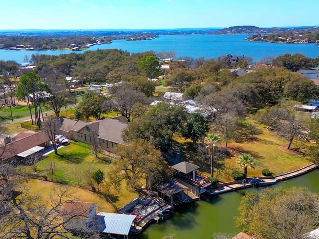1408 Highland Dr