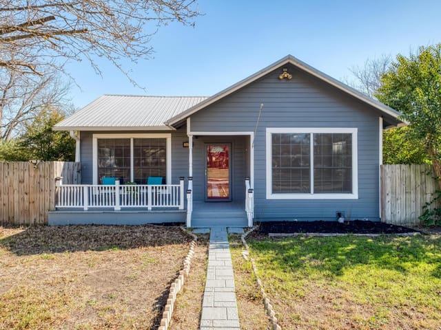 1409 Burns Blvd