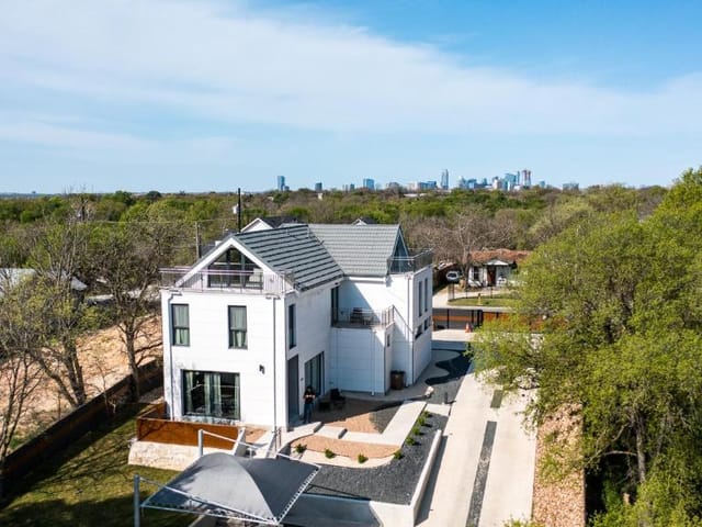 1409 E M Franklin Ave Unit #B