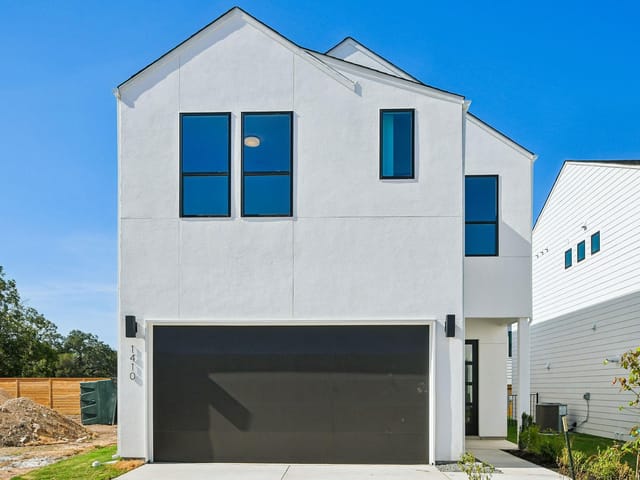 1410 Rambling Rose RD