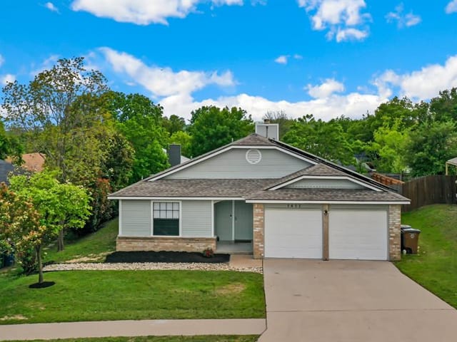 1411 Blakeney Ln