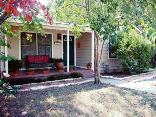 1411 BOULDIN Ave