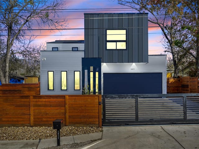 1411 Clifford Dr