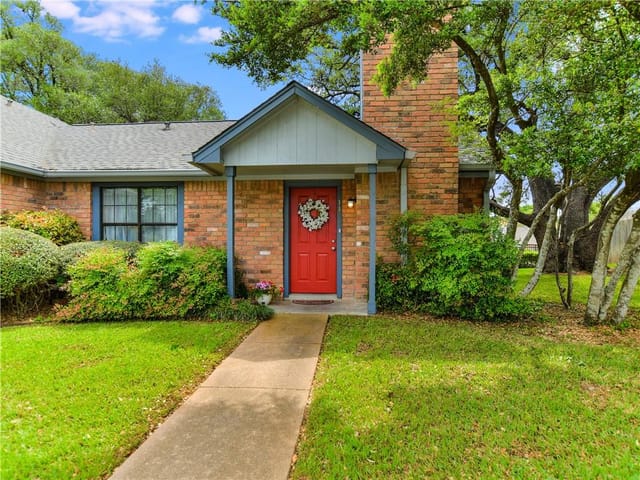 1411 Gracy Farms Ln Unit #11