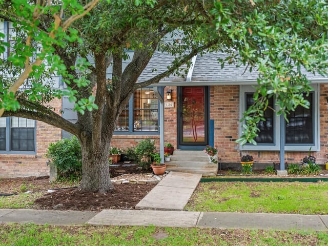 1411 Gracy Farms Ln Unit #126