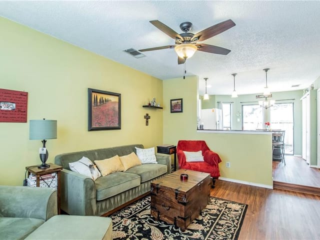 1411 Gracy Farms Ln Unit #69