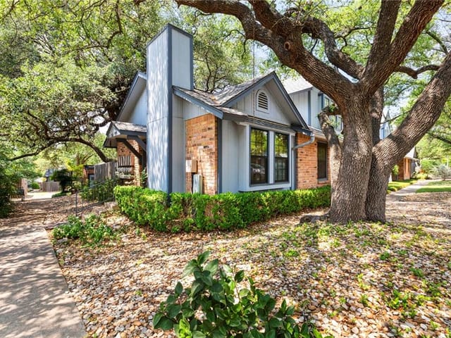 1411 Gracy Farms Ln Unit #85