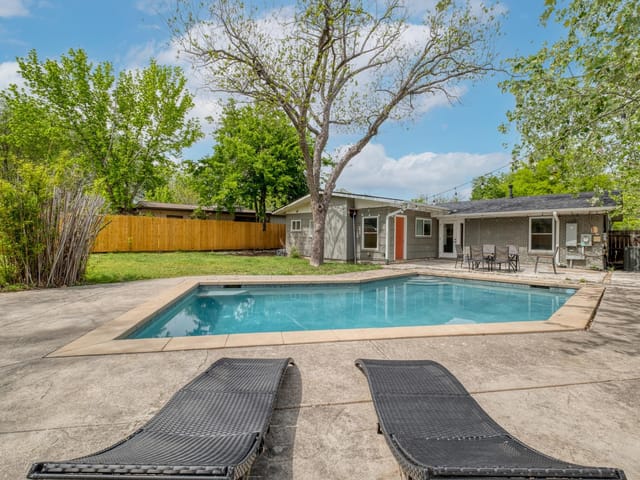 1413 Berkshire DR