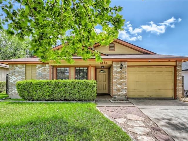 1414 Alma Dr