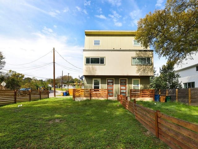 1415 Fort Branch Blvd Unit #B