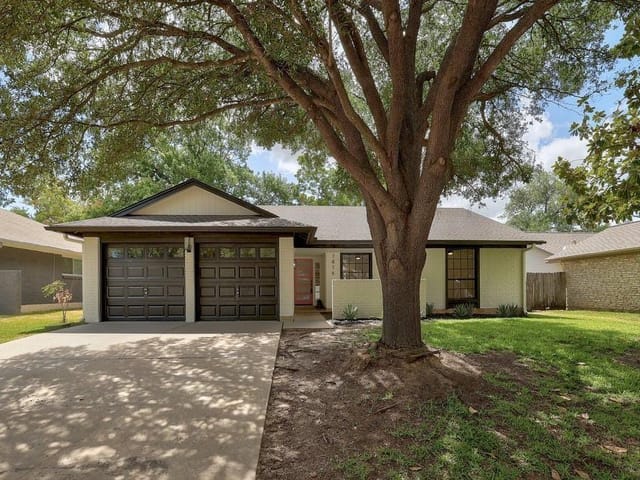 1416 S Meadows Dr