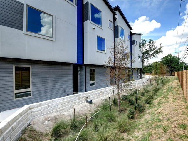 1417 Kramer Ln Unit #11