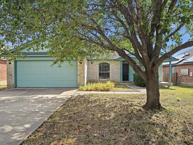 1417 Sweet Leaf LN