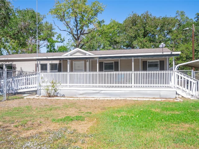 142 Hidden Oaks Loop