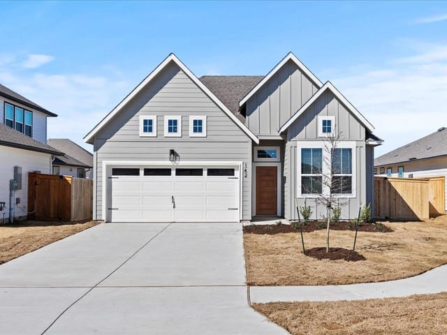 142 Paul Pena Dr