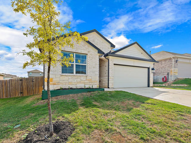 142 Solitude DR