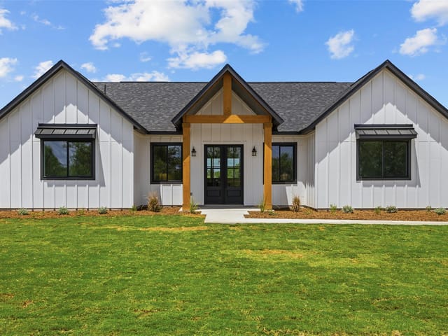 1420 Barth Rd