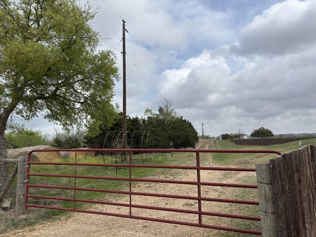 1420 NE County Road 373