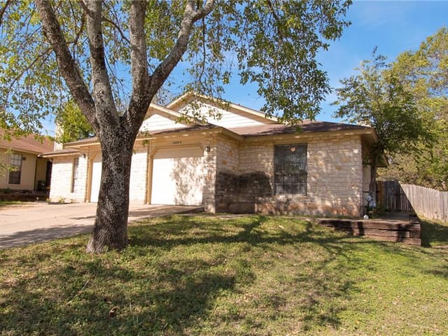 14204 Sussman Ct