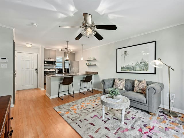1422 Collier ST Unit #104