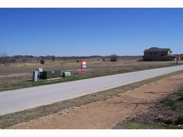 1426 Echols
