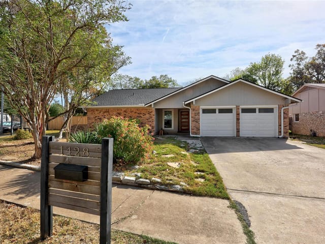 1428 S Meadows Dr