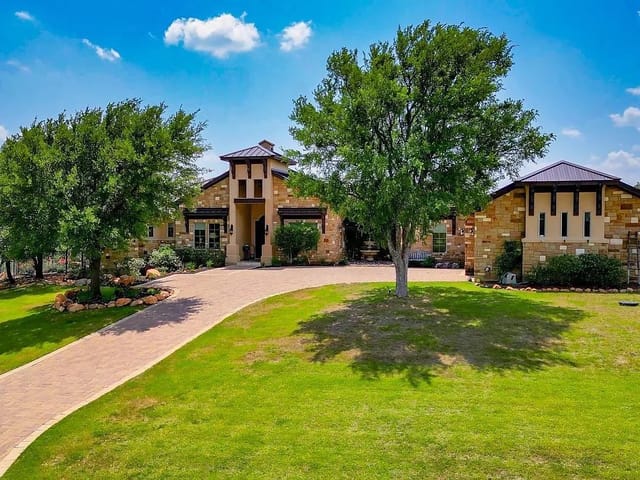 143 Westgate Loop