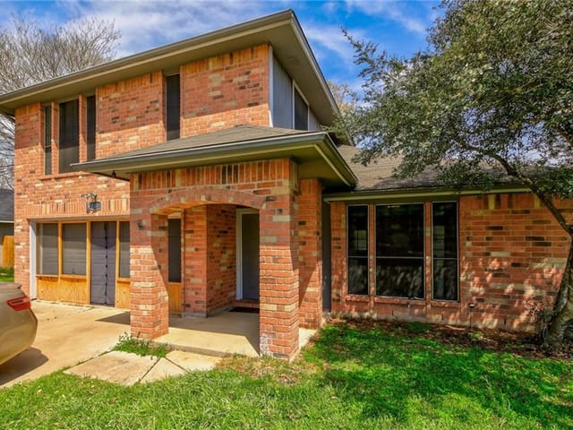 14308 Vandever St
