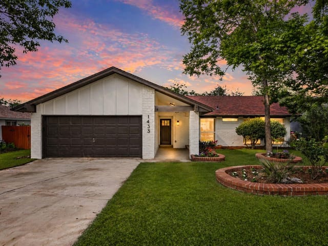 1433 Salem Meadow Cir
