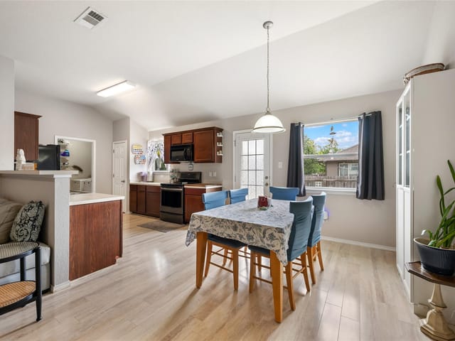 144 Calcite LN