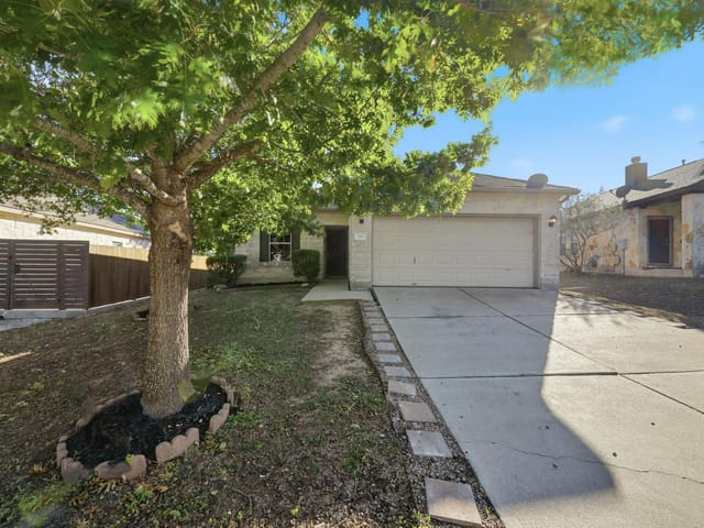 144 Dark Horse Ln