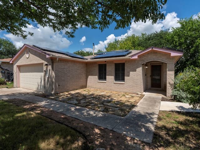 144 FALL CREEK DR
