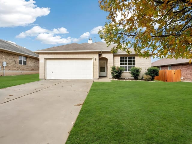 144 Oxford Dr