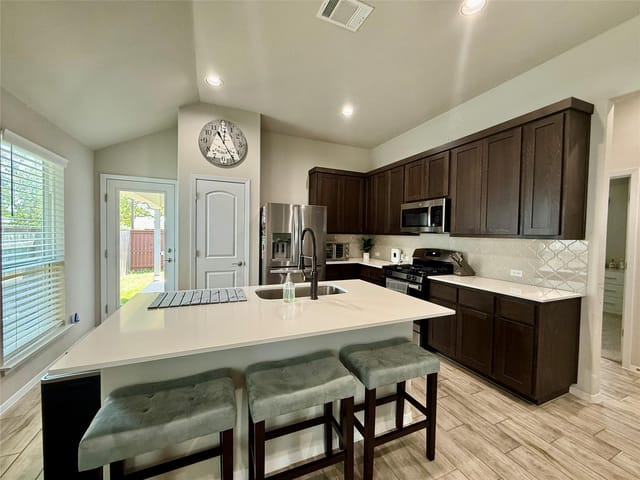 144 Riverhill DR