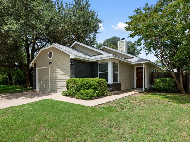 14401 Tiffer Ln