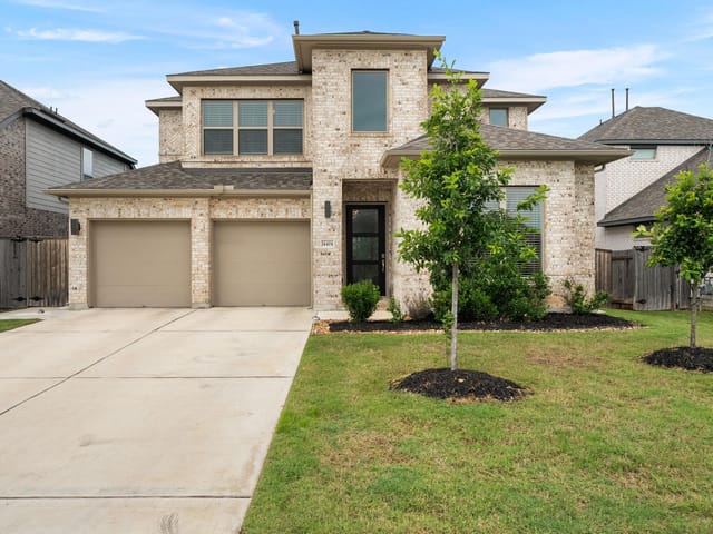 14404 Kira LN
