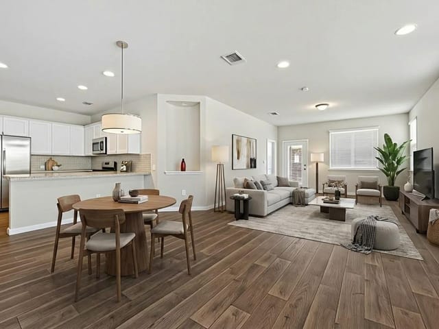 14409 Frankel Loop Unit #33A