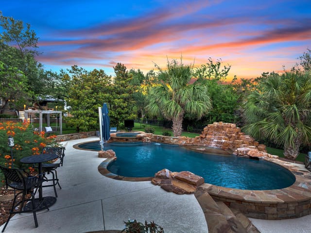 14417 Heron Bay Cv