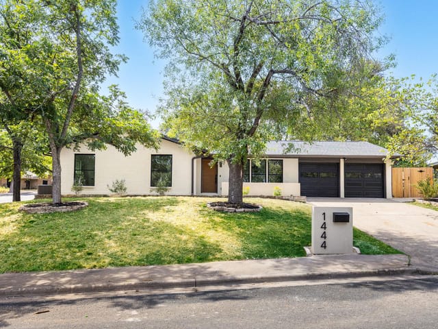 1444 Salem Meadow CIR