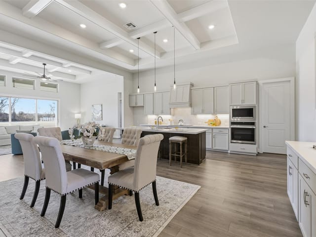 145 Twin Creekview Ln
