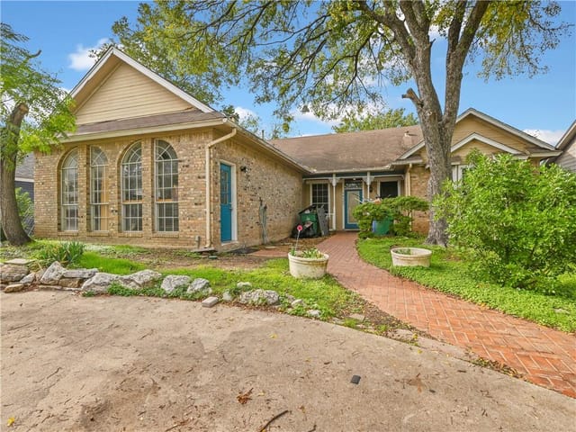 14602 Town Hill Dr