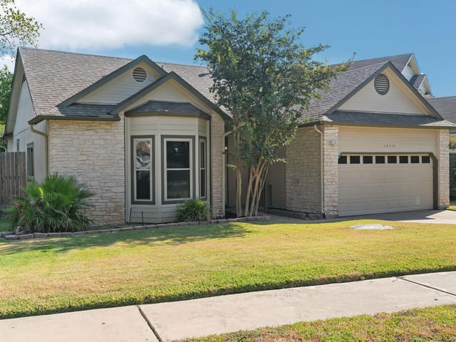 14715 Great Willow Dr
