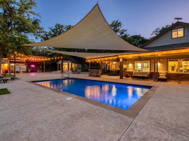 1474 County Road B