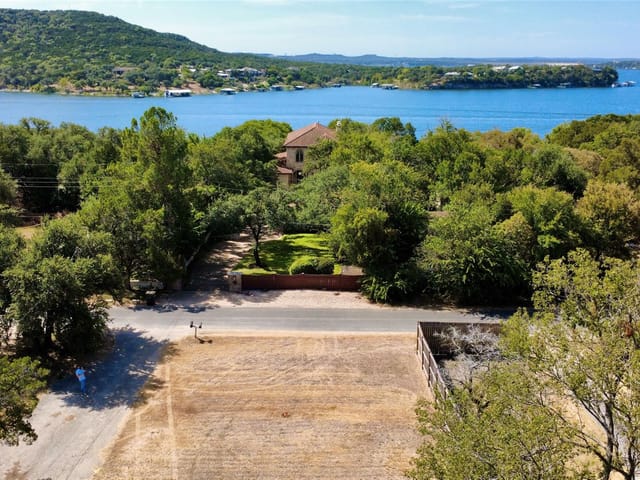 14748 Arrowhead DR