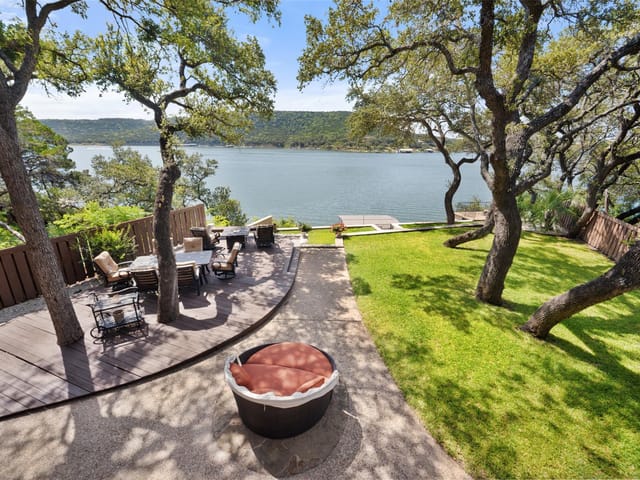 View 14753 Arrowhead DR 14753 Arrowhead DR - property photo 1 - Luxury home in Austin, TX