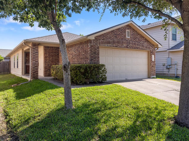 148 Grazing Horse LN