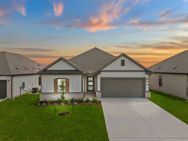 148 Wind Hill