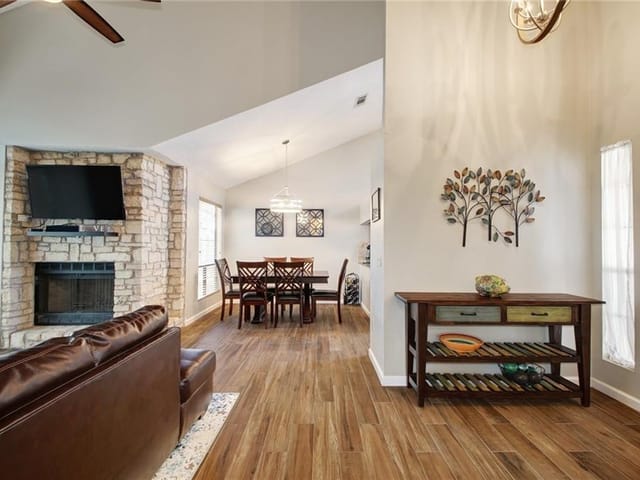 14806 Cervin Cv